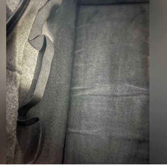 Louis Vuitton Riviera black Epi leather handbag - Picture 3 of 8